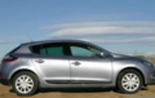 Renault Megane III-15