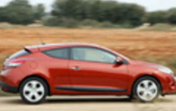Renault Megane III Coupe-5