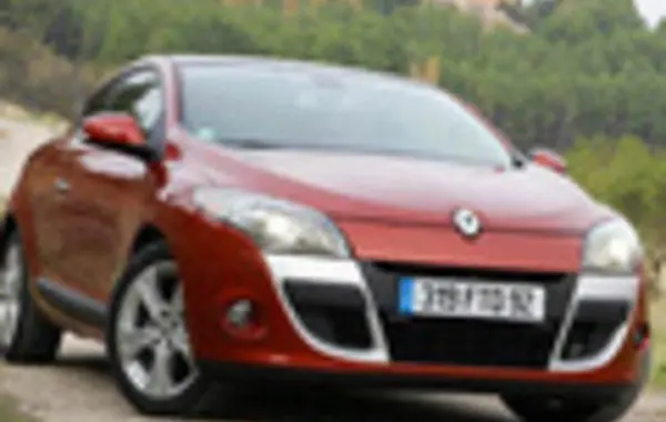 Renault Megane III Coupe-6