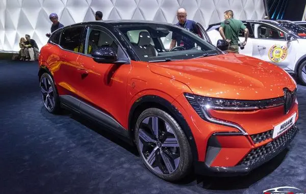 Renault Megane V E-Tech Electric-6