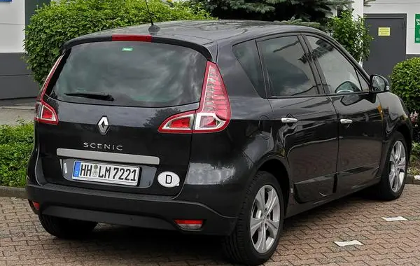 Renault Scenic III (Phase I)-1