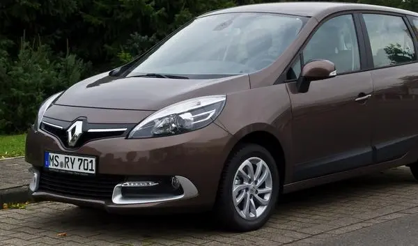 Renault Scenic III (Phase III)-8