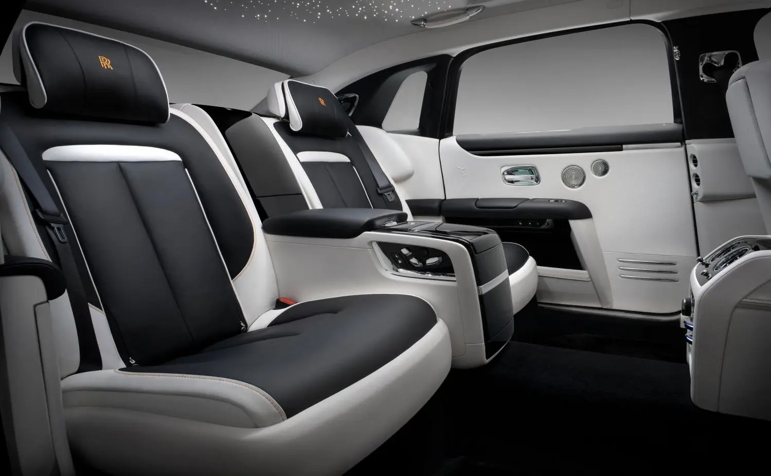Rolls-Royce Ghost Extended Wheelbase II-0