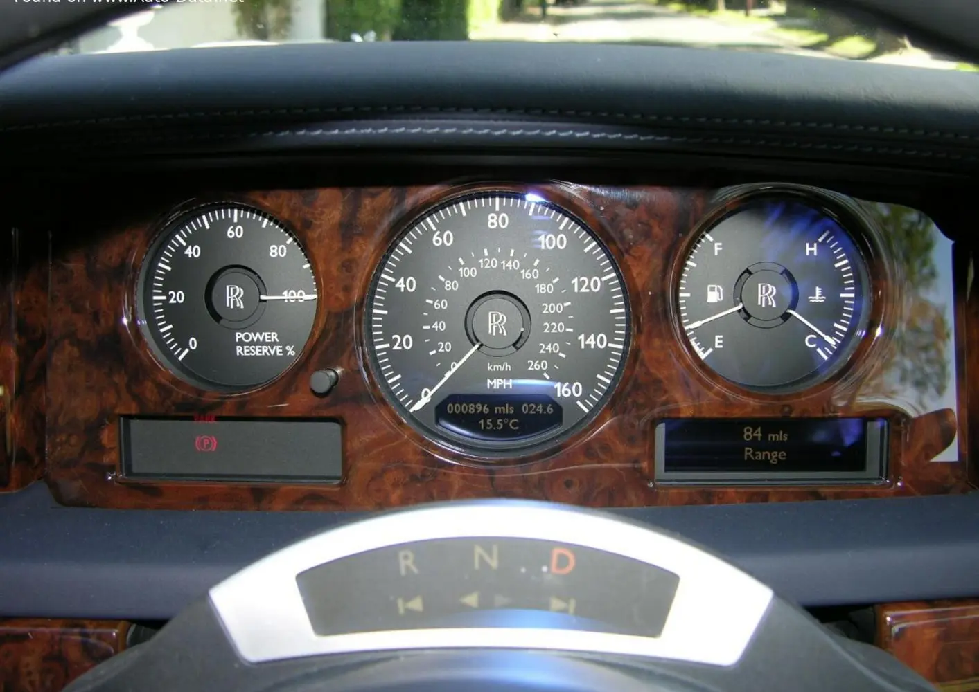Rolls-Royce Phantom VII-16