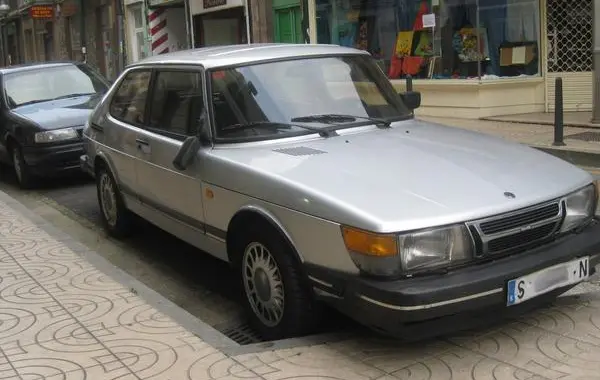 Saab 900 I Combi Coupe-0