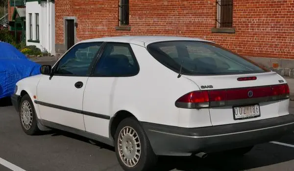 Saab 900 II Combi Coupe-7