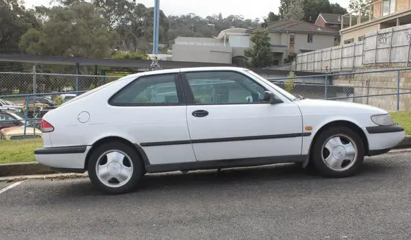 Saab 900 II Combi Coupe-0