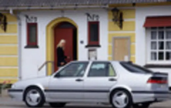 Saab 9000 Hatchback-2
