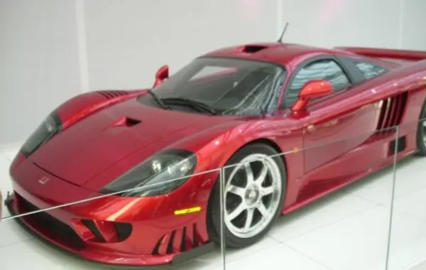 Saleen S7