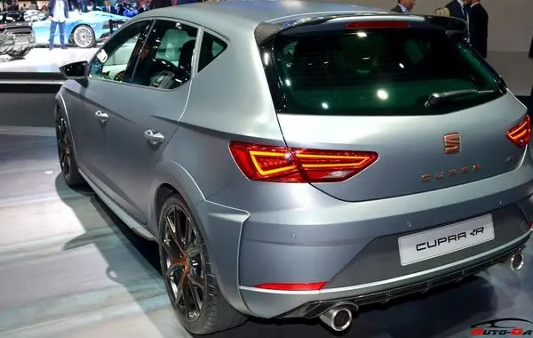 Seat Leon III (facelift 2016)-1