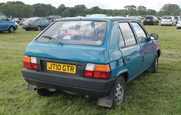 Skoda Favorit (781)-9