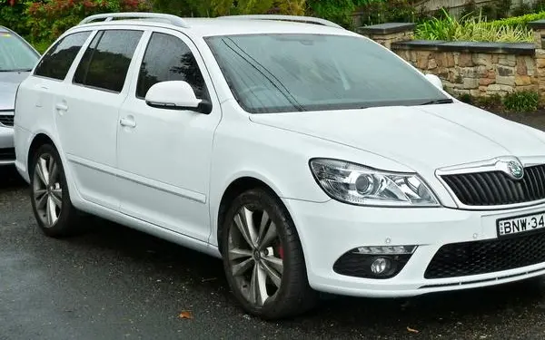 Skoda Octavia II Combi (facelift 2009)-4