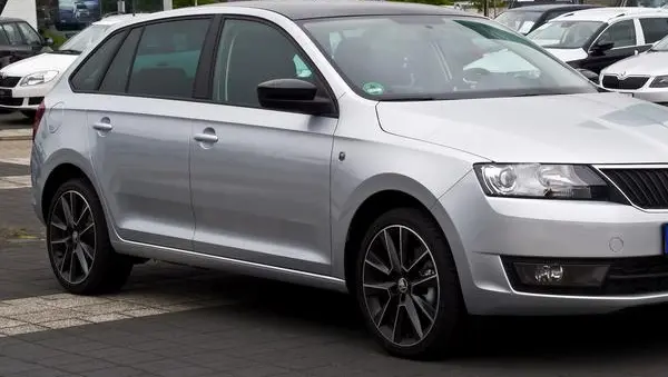 Skoda Rapid Spaceback-0