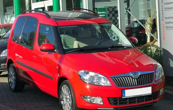 Skoda Roomster (facelift 2010)-2