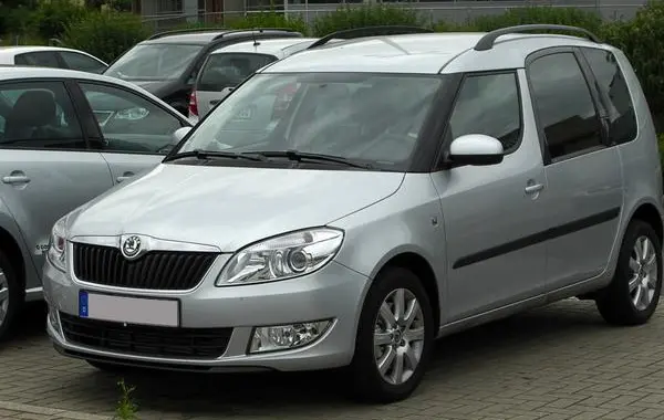 Skoda Roomster (facelift 2010)-3