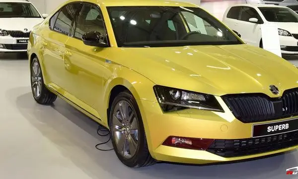 Skoda Superb III-5