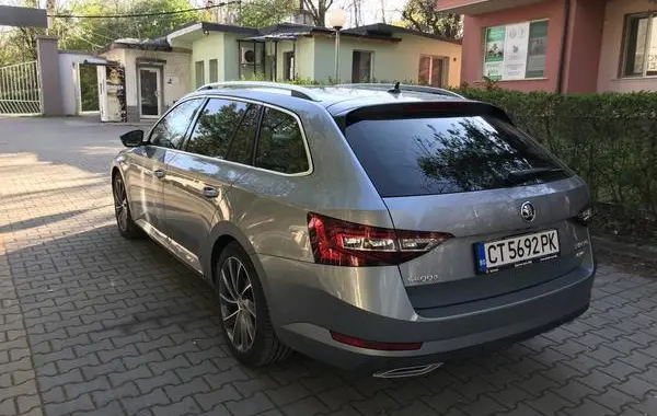 Skoda Superb III Combi-0