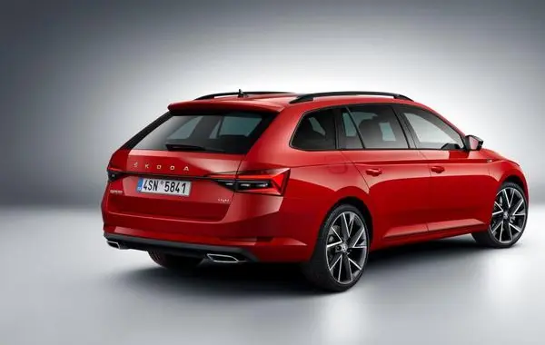 Skoda Superb III Combi (facelift 2019)-2