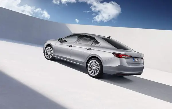 Skoda Superb IV-7