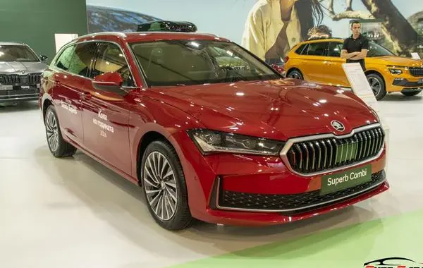 Skoda Superb IV Combi-4