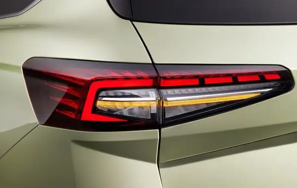 Skoda Superb IV Combi-0