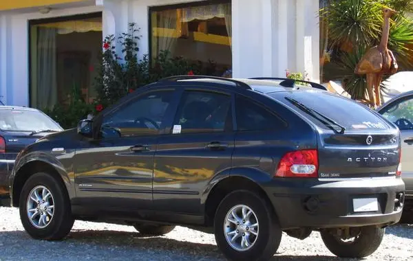 SsangYong Actyon-2