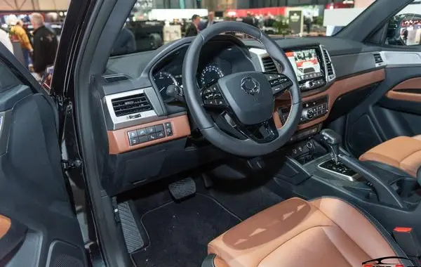 SsangYong Musso II Grand-8