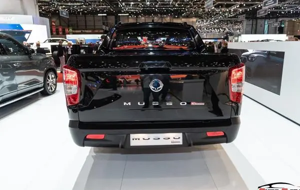 SsangYong Musso II Grand-3