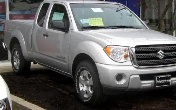 Suzuki Equator Extended Cab
