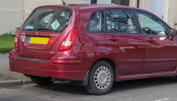Suzuki Liana Wagon I (facelift 2004)-1