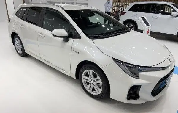 Suzuki Swace I