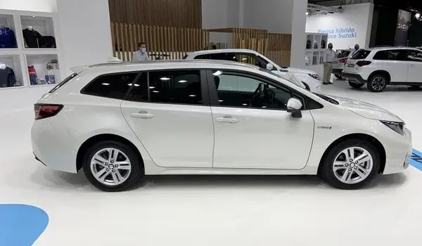 Suzuki Swace I-1