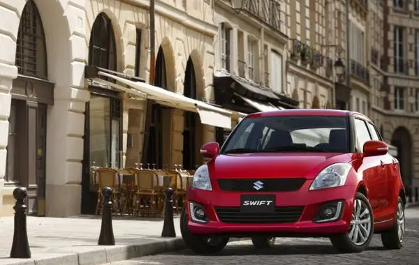 Suzuki Swift V (facelift 2013)