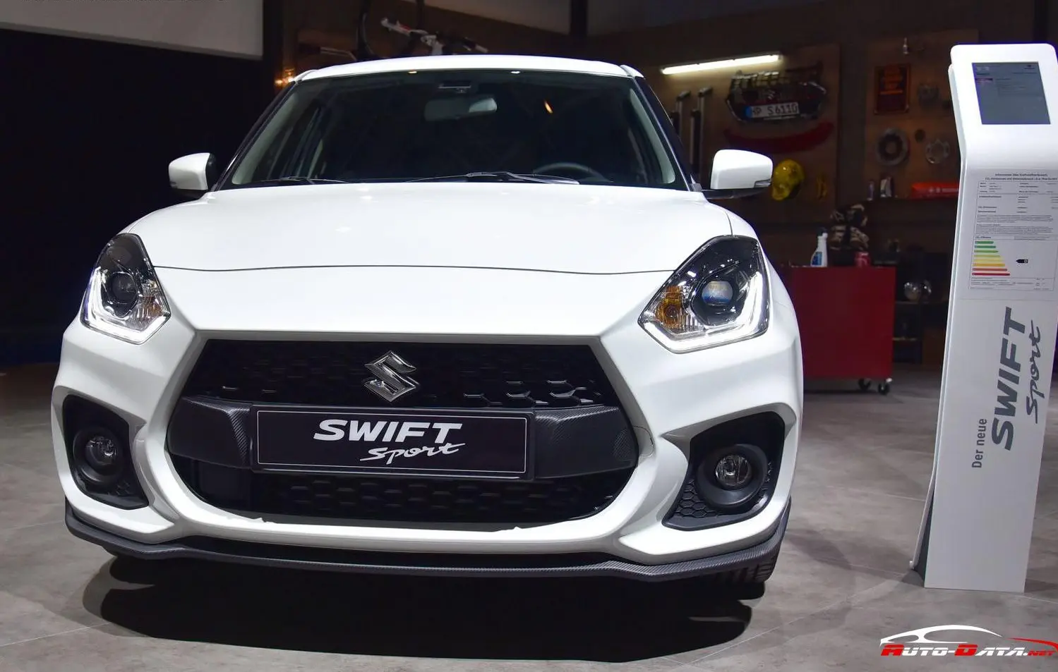 Suzuki Swift VI-6