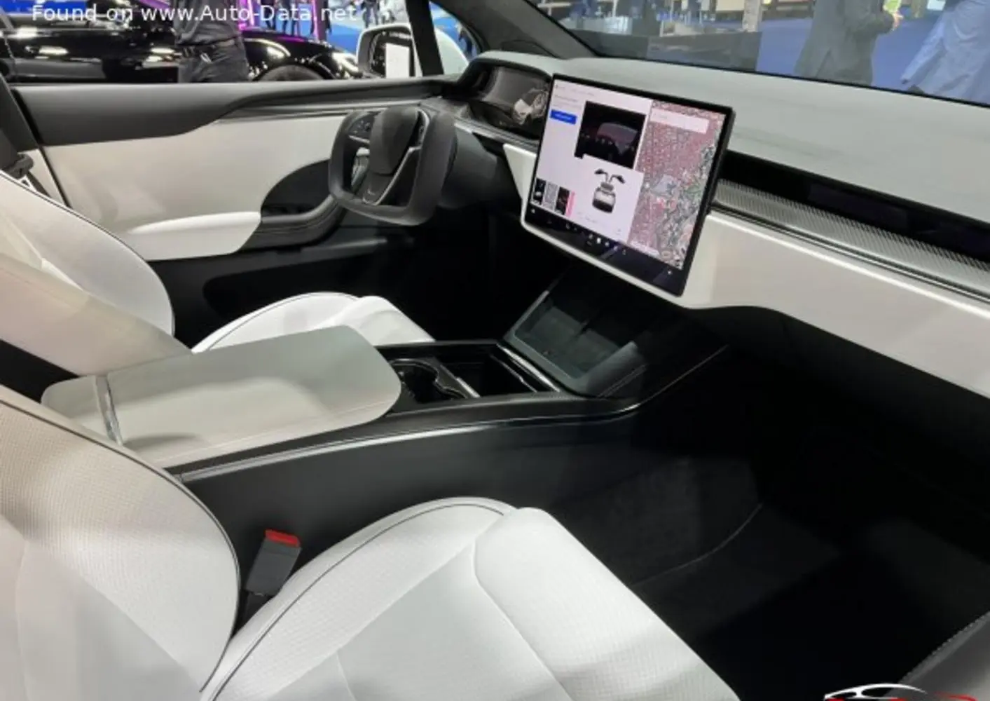 Tesla Model X (facelift 2021)-8