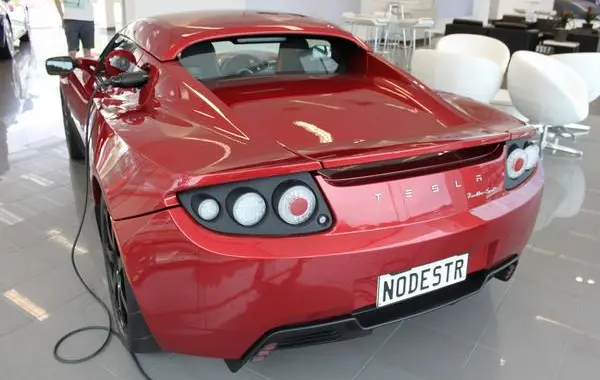 Tesla Roadster I-0