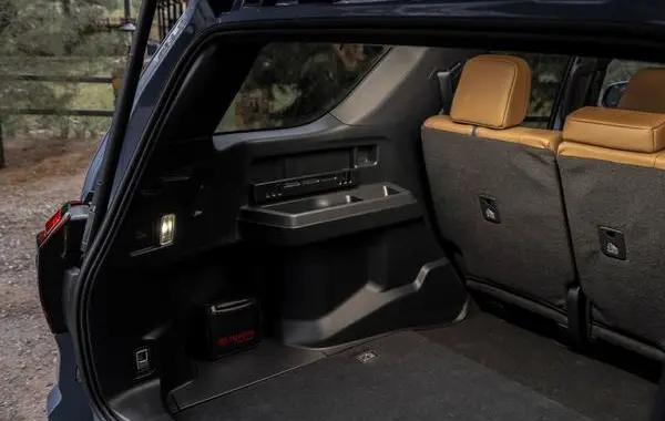 Toyota 4Runner VI-3