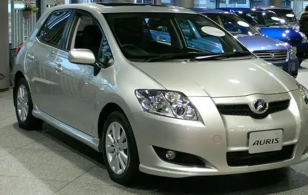 Toyota Auris I-0