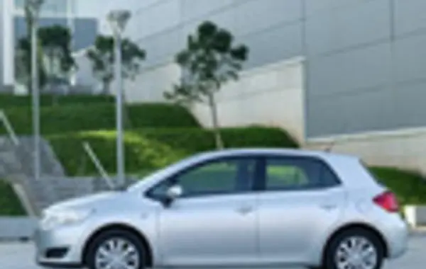 Toyota Auris I-8
