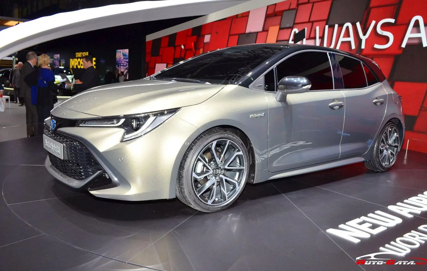Toyota Auris III-11