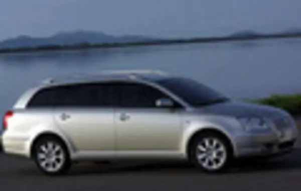 Toyota Avensis II Wagon-2