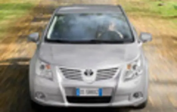 Toyota Avensis III-9