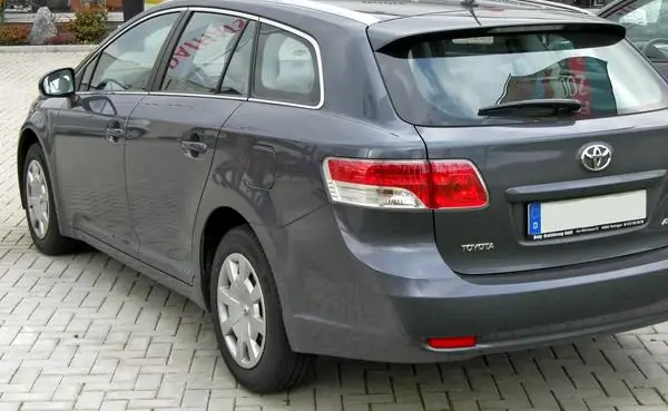 Toyota Avensis III Wagon-0