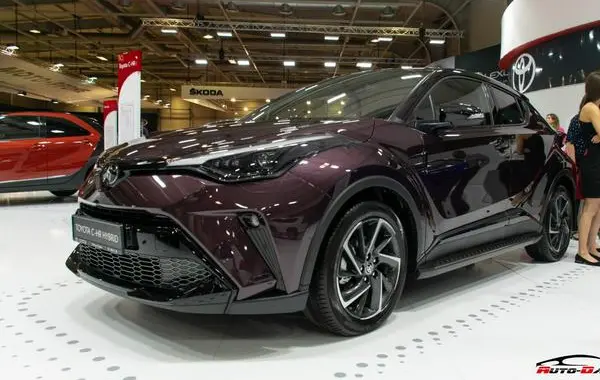 Toyota C-HR I (facelift 2020)-6