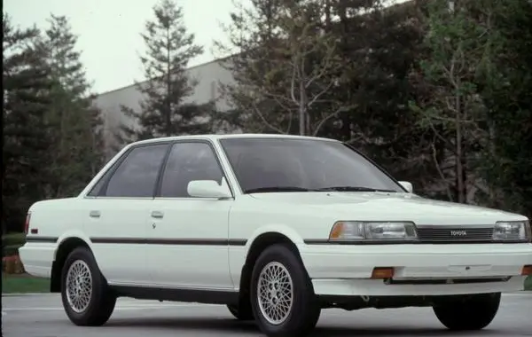 Toyota Camry II (V20)-5