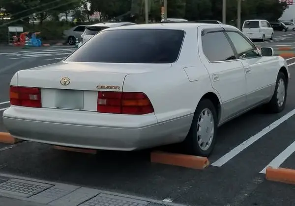 Toyota Celsior II-0