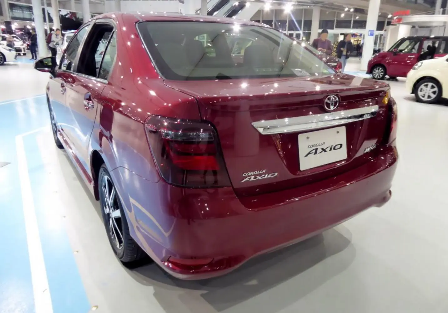 Toyota Corolla Axio XI (facelift 2017)-4