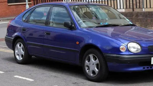 Toyota Corolla Compact VIII (E110)