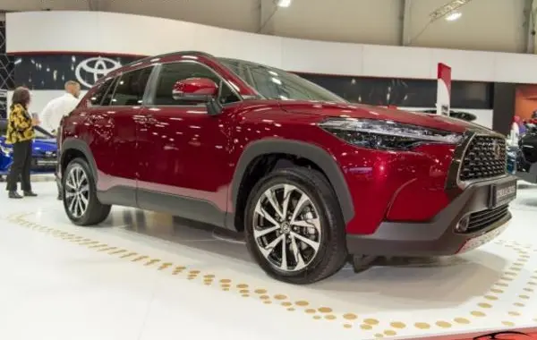 Toyota Corolla Cross (facelift 2024)-3