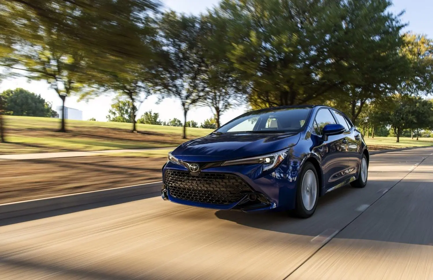 Toyota Corolla Hatchback XII (E210, facelift 2022)-2